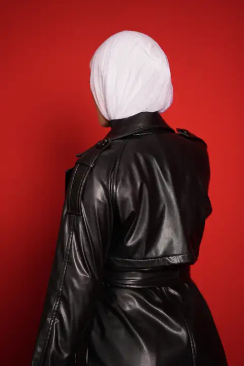 ترانشكوت Noir Classic — صورة 5
